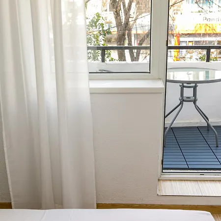 Appartement Color Corneliu Coposu No3 *