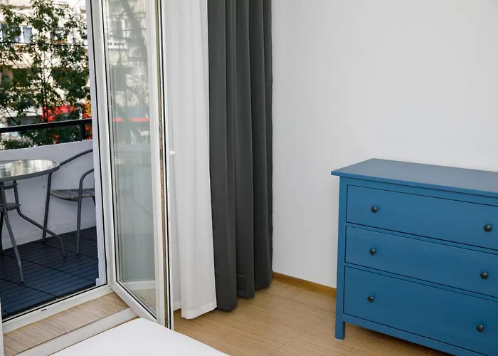 Color Corneliu Coposu No3 * بوخارست