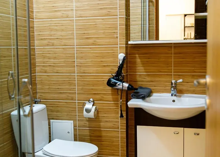 Color Corneliu Coposu No3 بوخارست